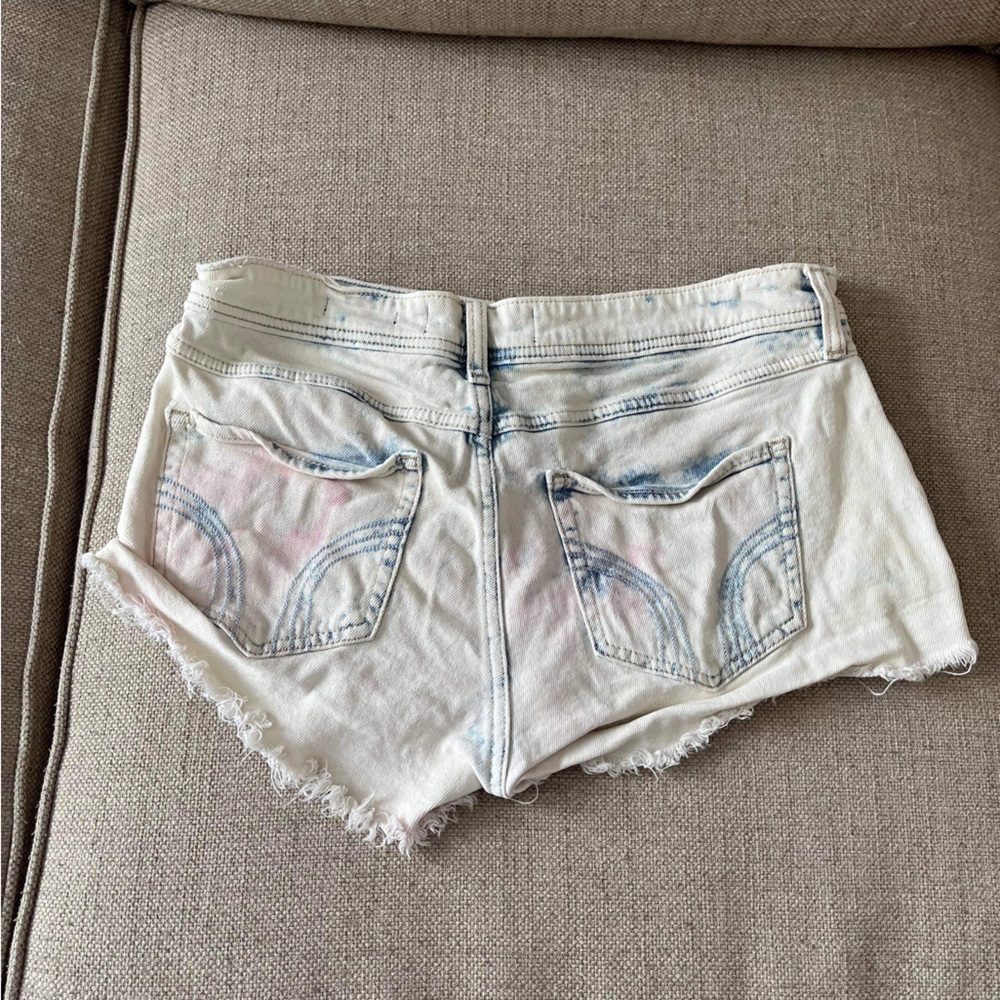 Hollister Jean Shorts - Picture 2 of 3